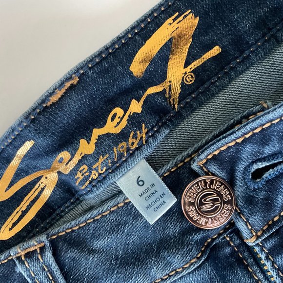 SEVEN 7 Women's Weekend Shorts NWT Size 6 - Picture 5 of 6